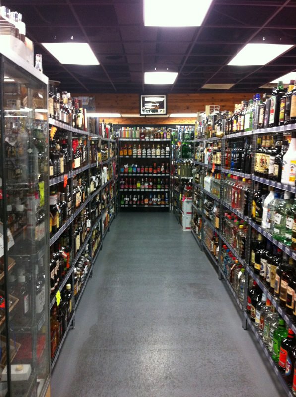 Bottles N Stuff | 15365 Newburgh Rd, Livonia, MI 48154, USA | Phone: (734) 464-3222