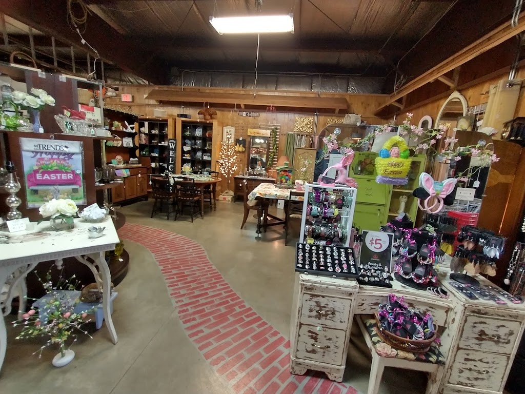 Copper Creek Resale & Discount Center | 422 Wisconsin Trunk Hwy 11, Janesville, WI 53548, USA | Phone: (608) 876-4141