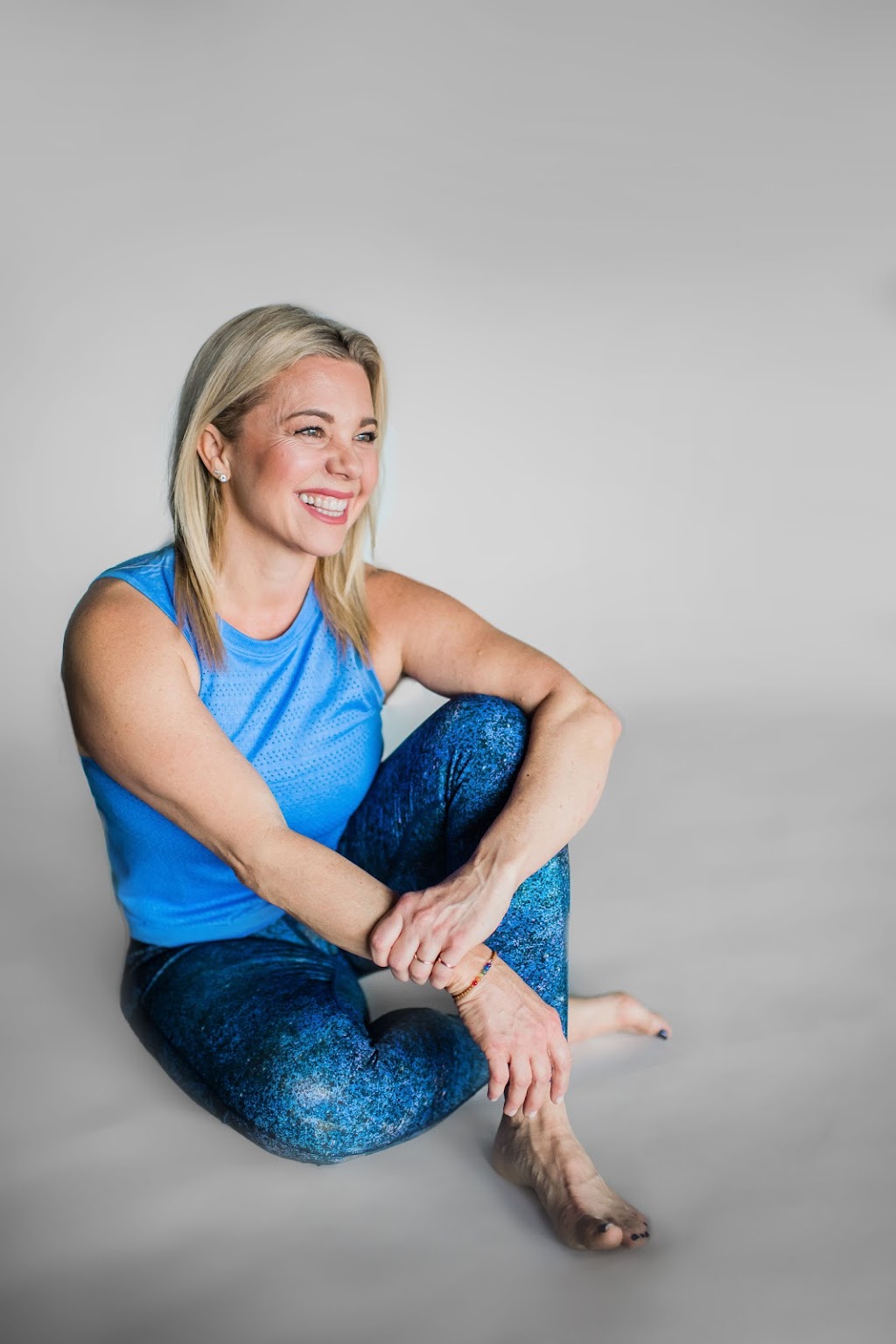 Flex Yoga by Julie Mackey | 1812 Wakeman Ct, Wheaton, IL 60187, USA | Phone: (630) 805-0814