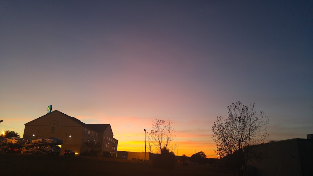 Waffle House | 108 Enterprise Blvd, La Vergne, TN 37086, USA | Phone: (615) 793-6972