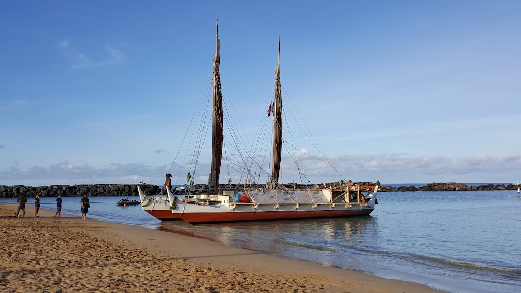 Pōkaʻī Bay Beach Park | 960 Bayview St #85, Waianae, HI 96792, USA | Phone: (808) 780-9772