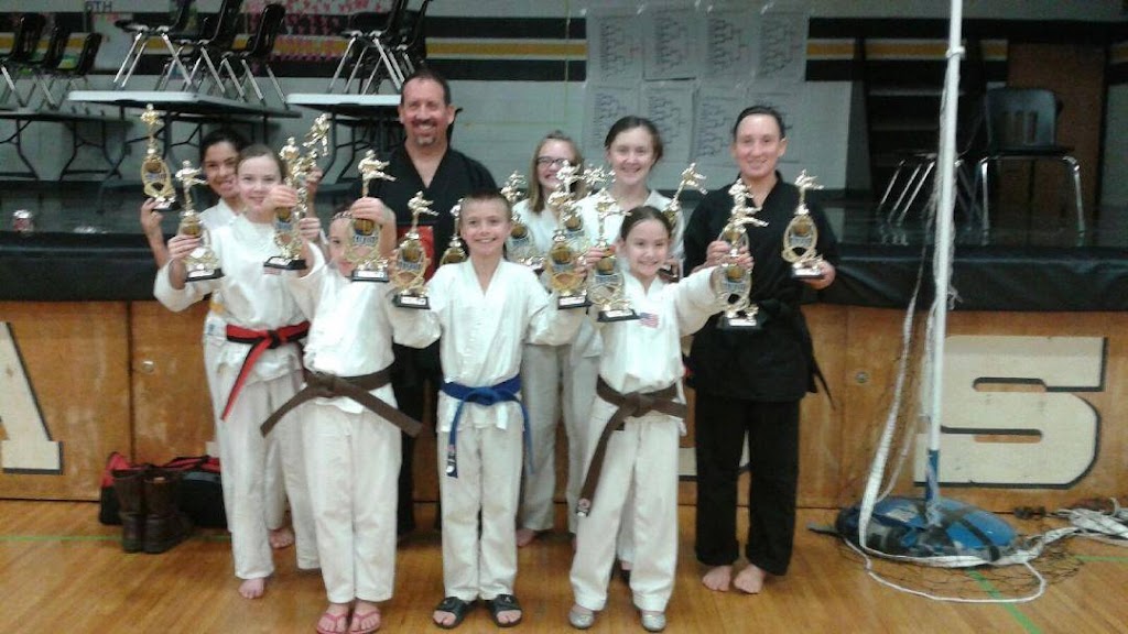Universal Karate Academy | 212 W Plane St, Bethel, OH 45106, USA | Phone: (513) 919-2895