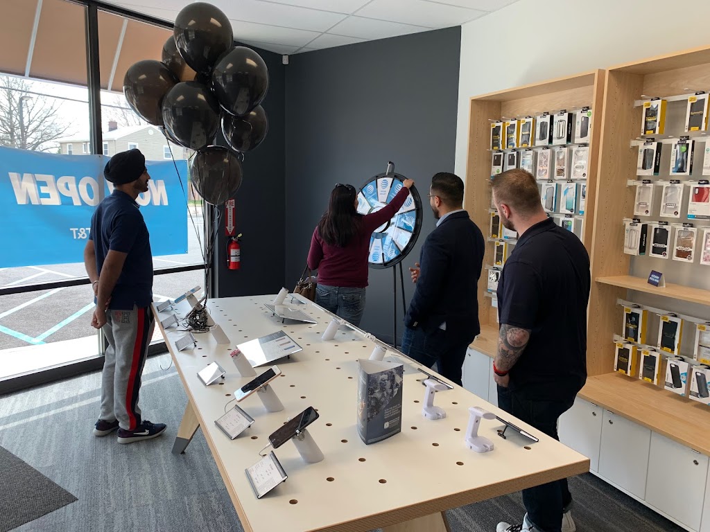 AT&T Store | 463 Market St, Elmwood Park, NJ 07407 | Phone: (201) 773-4480