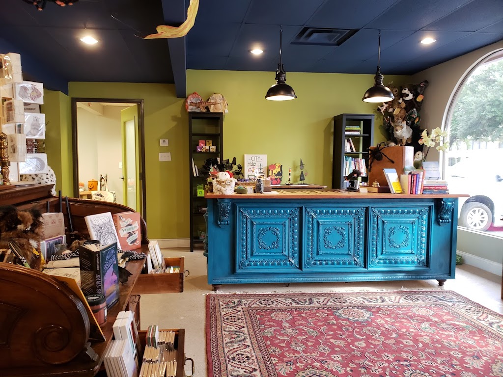 Monkey and Dog Books | 3608 W 7th St, Fort Worth, TX 76107 | Phone: (817) 489-5747