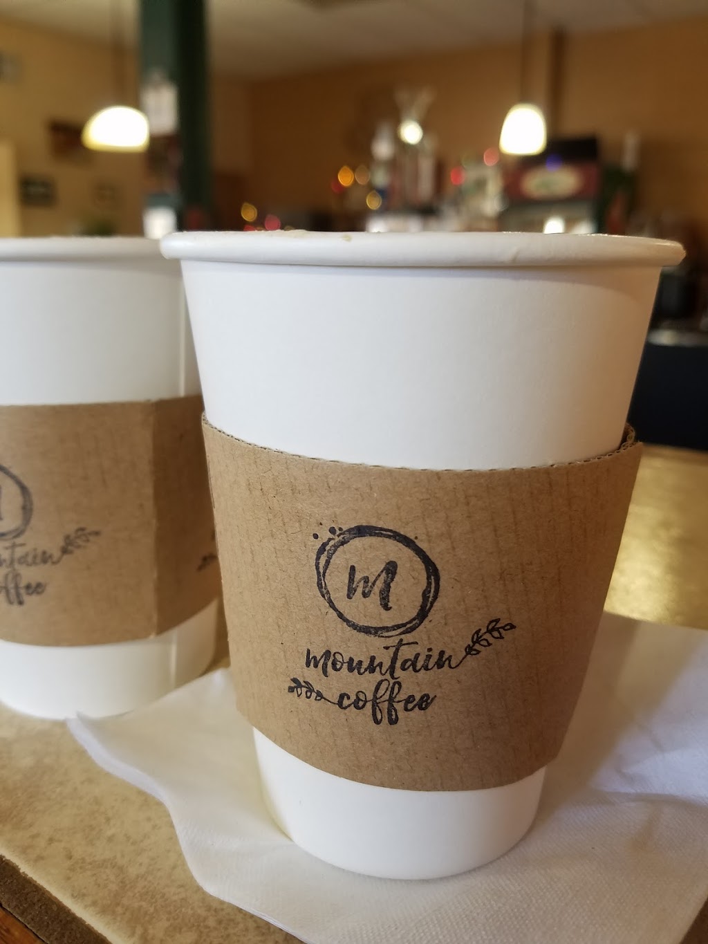 Mountain Coffee & Tropical Drinks | 101 Old Betsy Rd, Keene, TX 76059, USA | Phone: (817) 933-4387