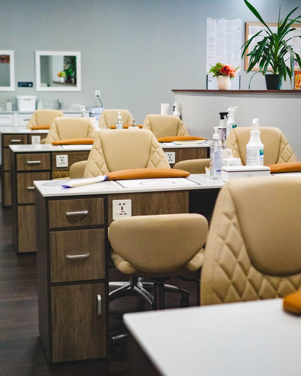 Queen House Nail & Spa | 10 New Karner Rd Suite #4, Guilderland, NY 12084, USA | Phone: (518) 608-5741