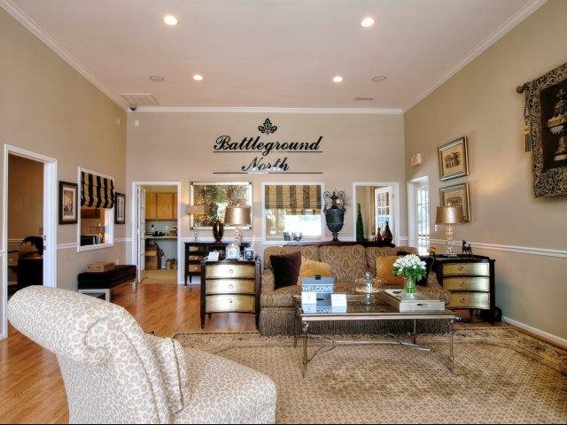Battleground North Apartments | 4048 Battleground Ave, Greensboro, NC 27410, USA | Phone: (336) 790-5474
