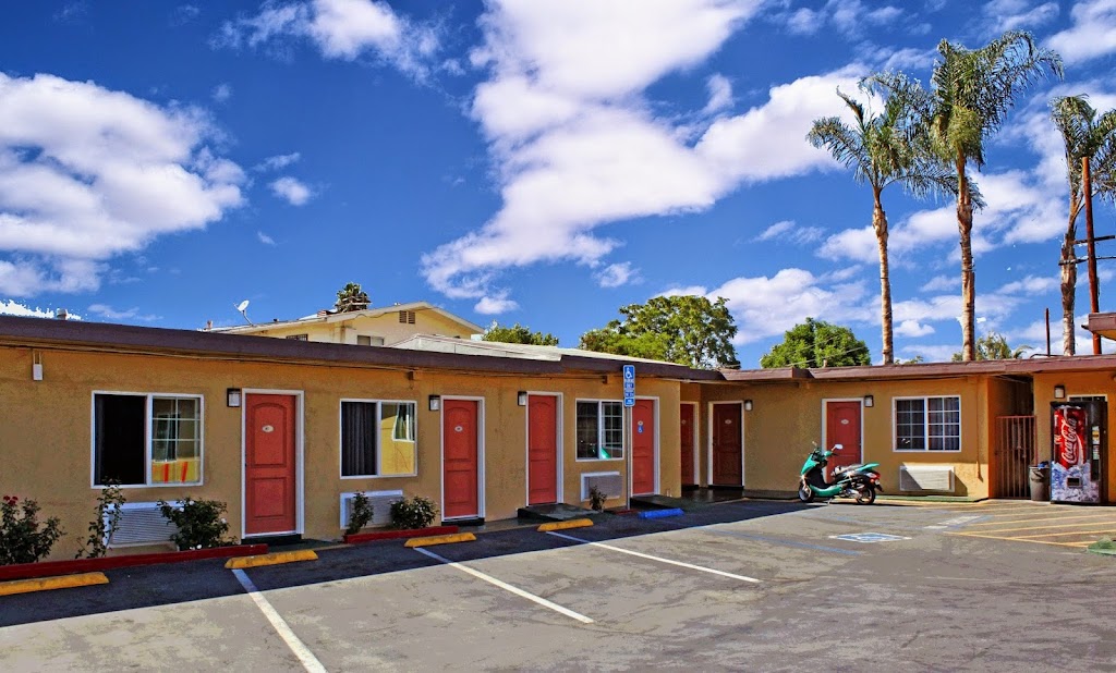 Royla Motel Pomona | 1111 W Holt Ave, Pomona, CA 91768 | Phone: (909) 397-0044