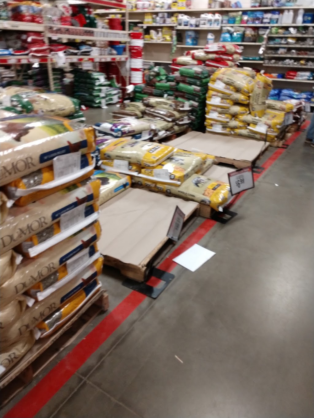 Tractor Supply Co. | 16497 Tecumseh St, Dundee, MI 48131, USA | Phone: (734) 529-5535