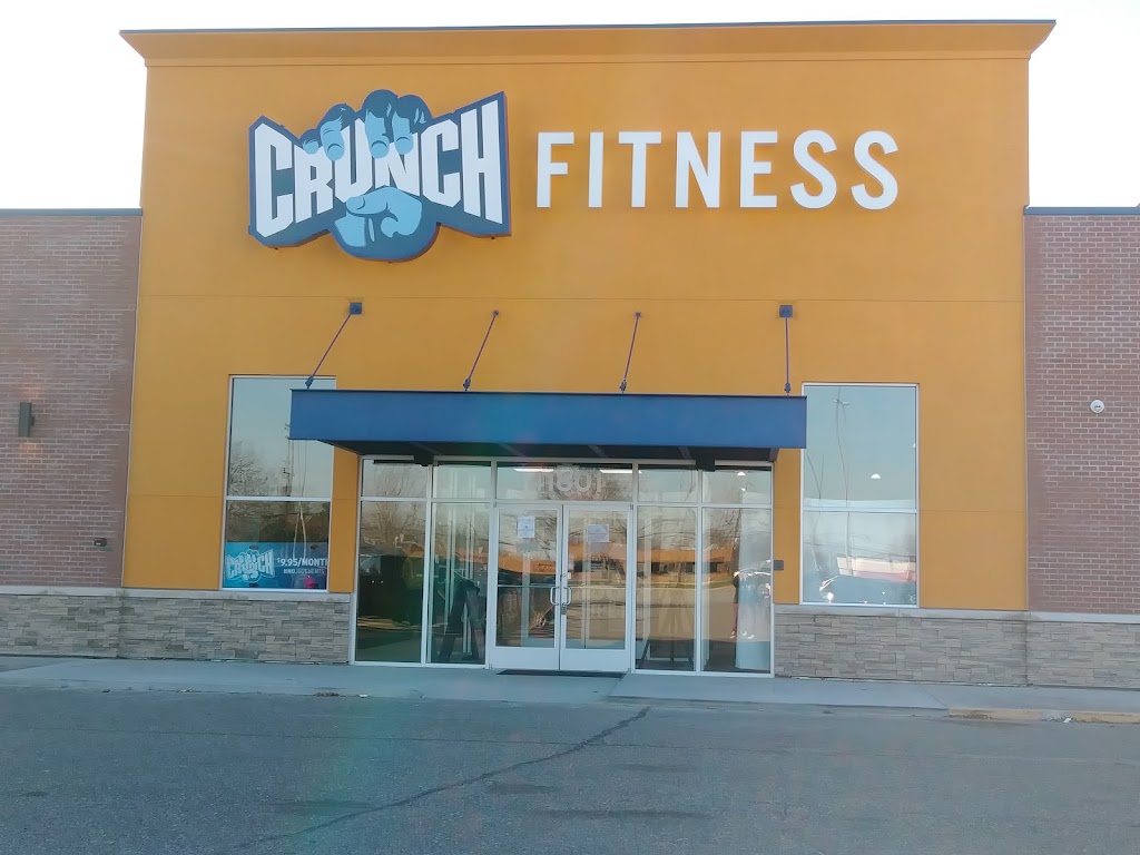 Crunch Fitness - Clinton Township | 41941 Garfield Rd, Clinton Twp, MI 48038, USA | Phone: (586) 701-2650