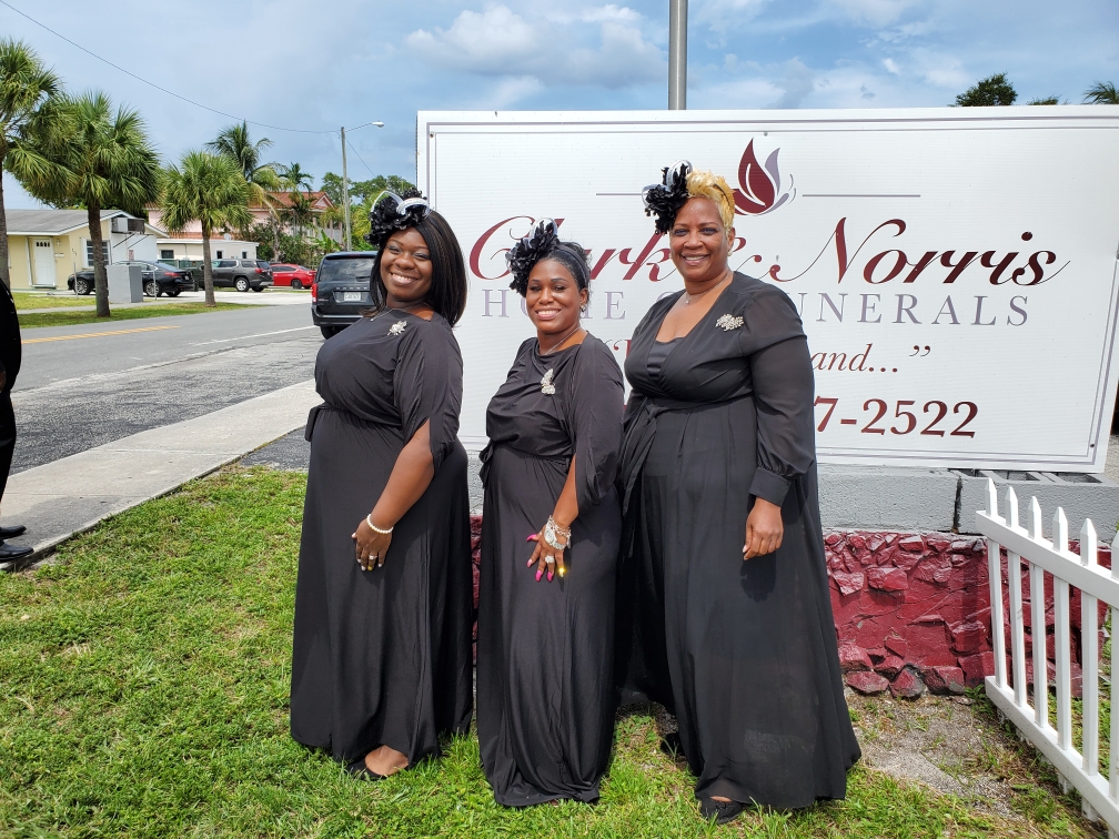 Funeral Home Hollywood FL | Clark & Norris Home of Funerals | 608 SW 12th Ave, Dania Beach, FL 33004, USA | Phone: (954) 367-2522