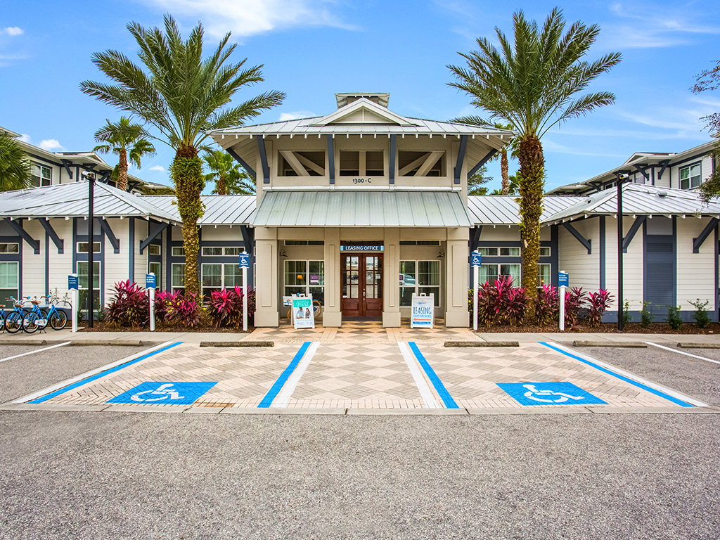 The Beach House Apartments | 1300 Shetter Ave, Jacksonville Beach, FL 32250 | Phone: (904) 877-8089