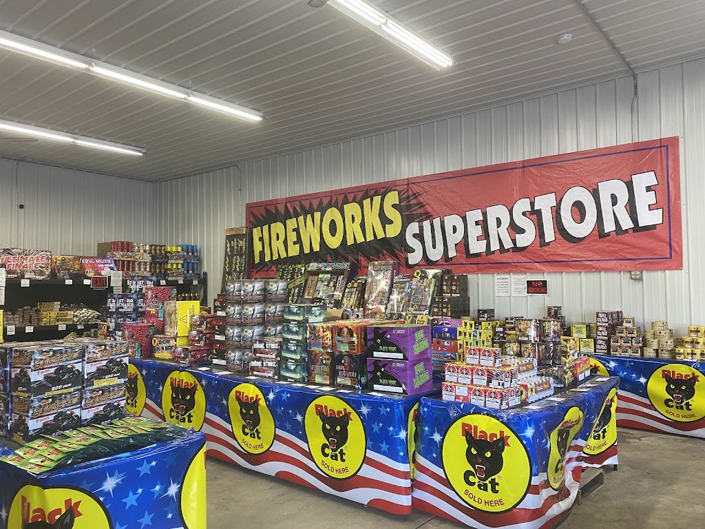 Black Bull Fireworks Super Store-Salem | 32135 Geneva Rd, Salem, WI 53168, USA | Phone: (414) 349-2463