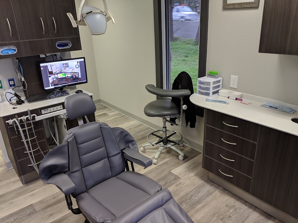 Oak Creek Dental | 711 US-290, Dripping Springs, TX 78620, USA | Phone: (512) 661-0188