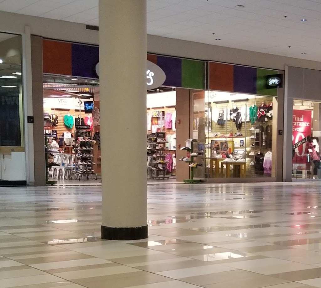 Journeys | 1 Crossgates Mall Rd, Albany, NY 12203, USA | Phone: (518) 456-6198