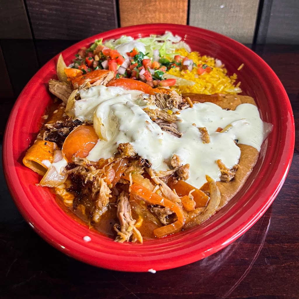 El Loro Mexican Restaurant | 520 Cherry Dr, Waconia, MN 55387, USA | Phone: (952) 442-2349