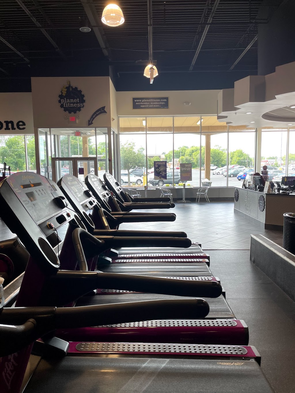 Planet Fitness | 1061 Whitehorse Mercerville Rd, Hamilton Township, NJ 08610, USA | Phone: (609) 838-9743