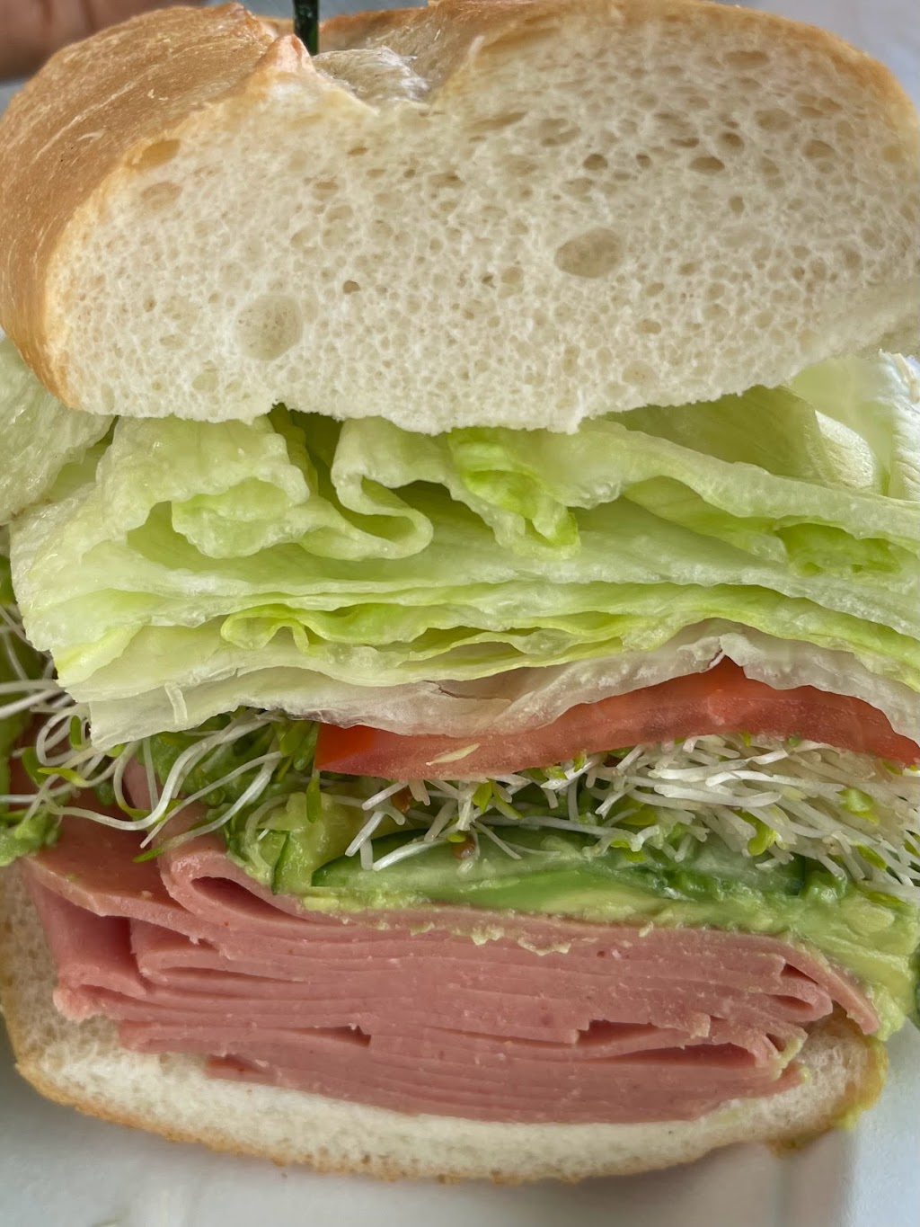 Garys New York Deli | 3309 East Coast Hwy, Corona Del Mar, CA 92625, USA | Phone: (949) 675-2193