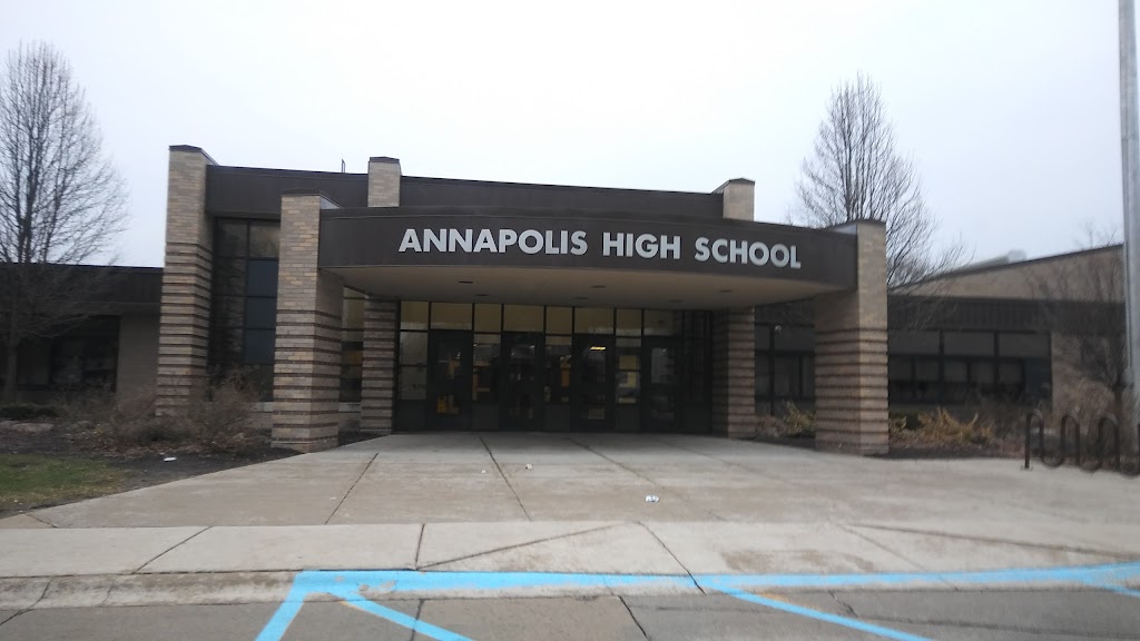Annapolis High School | 4650 Clippert St, Dearborn Heights, MI 48125, USA | Phone: (313) 203-3300