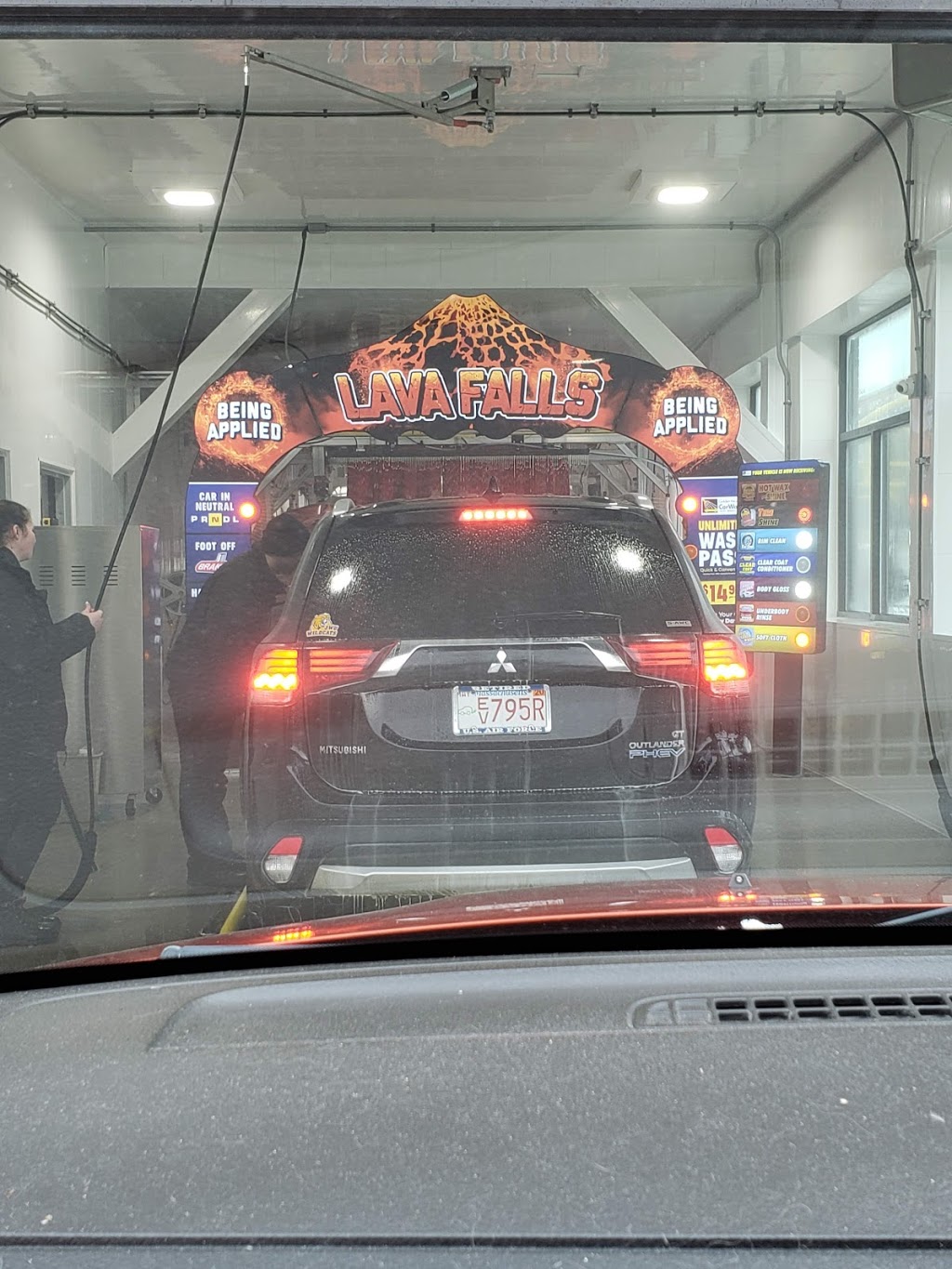 Golden Nozzle Car Wash | 220 Main St, Wilmington, MA 01887, USA | Phone: (978) 447-5731
