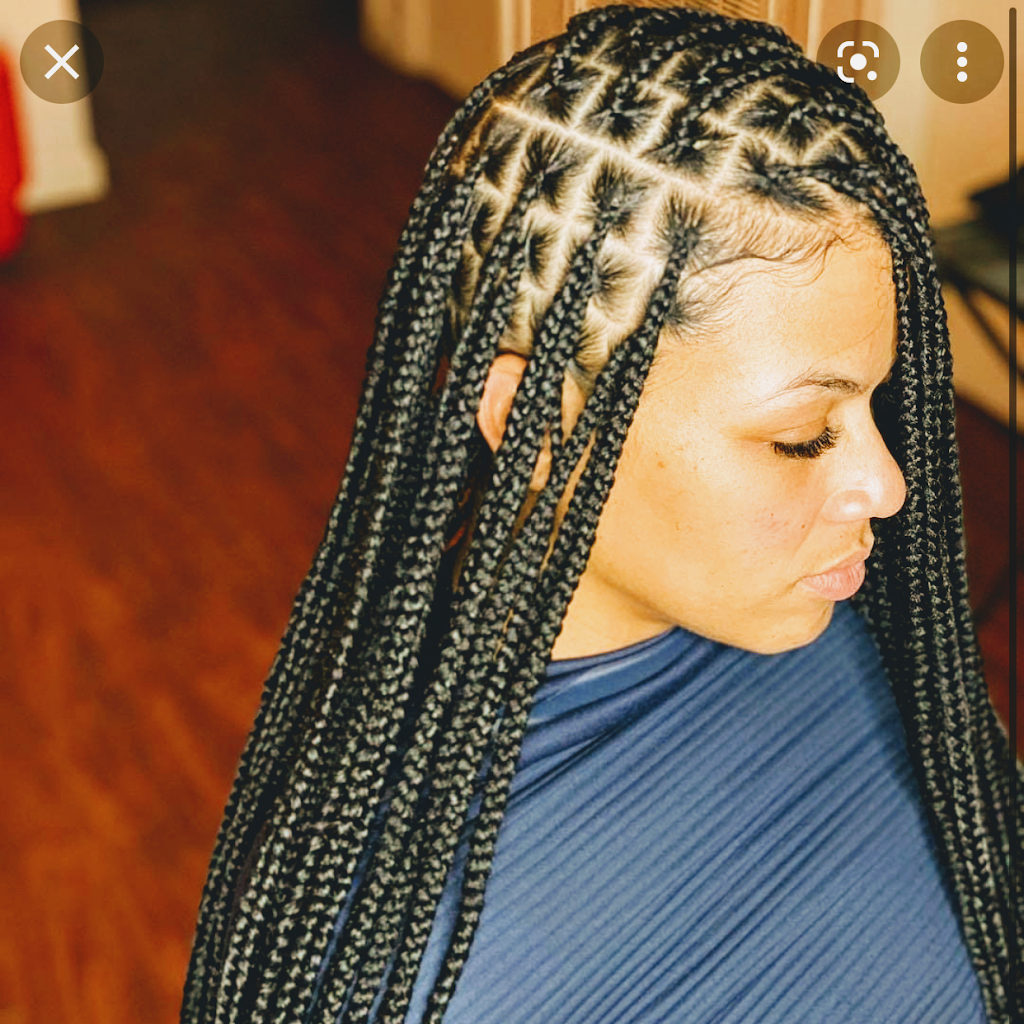Nessa African hair braiding | 7826 Parston Dr, Forestville, MD 20747, USA | Phone: (240) 795-7272