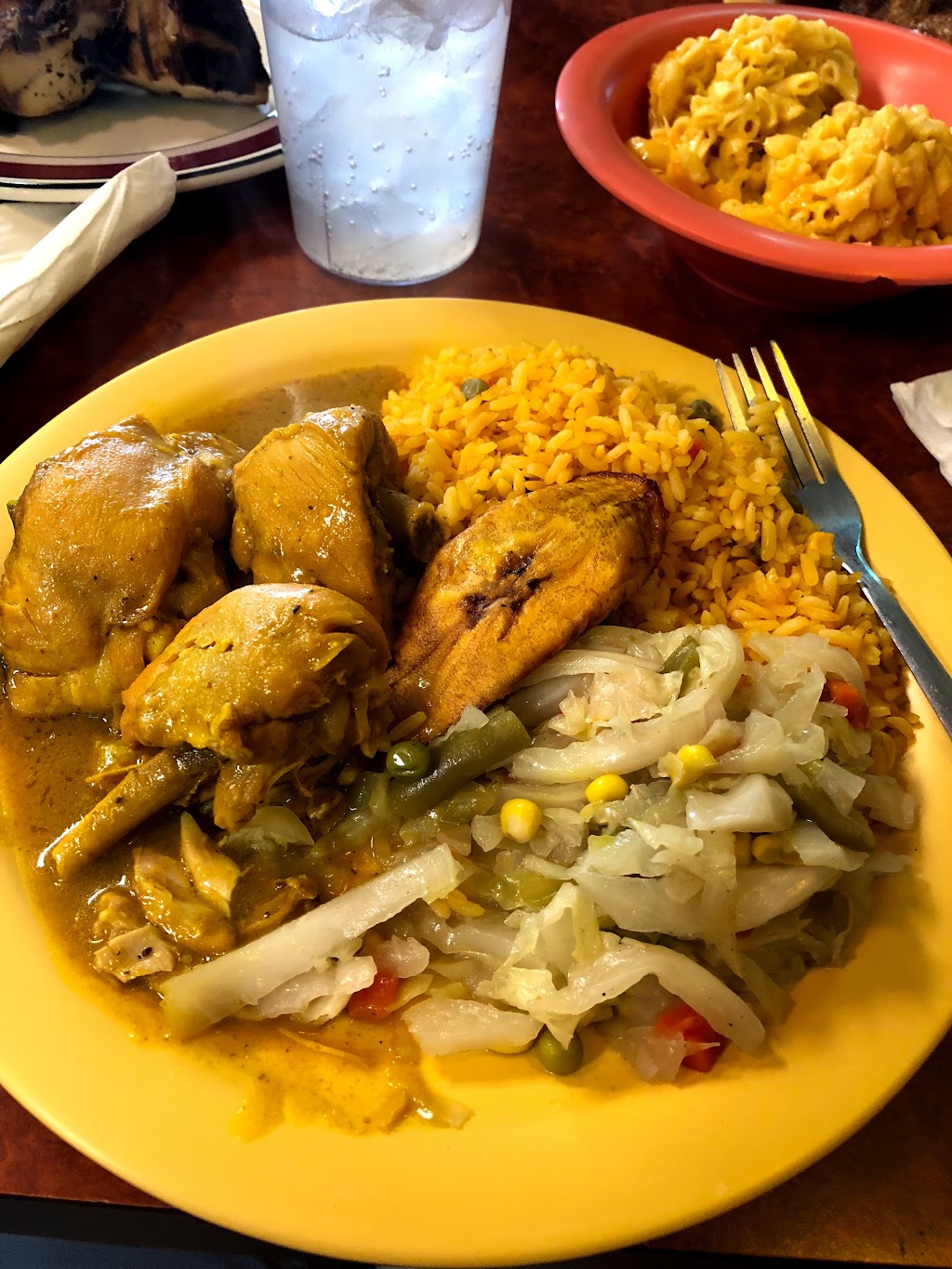 Caribbean Hut | 2924 E Franklin Blvd, Gastonia, NC 28056, USA | Phone: (704) 864-8134