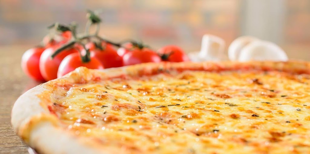 Family Style Pizza | 41 Waverly St, Framingham, MA 01702, USA | Phone: (508) 370-7275