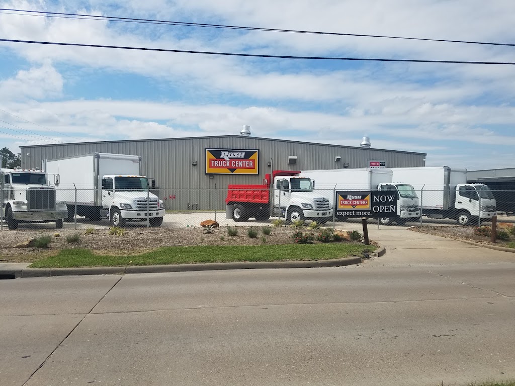 Rush Truck Centers – Houston Northwest | 6949 Fairbanks North Houston Rd, Houston, TX 77040, USA | Phone: (346) 203-5100