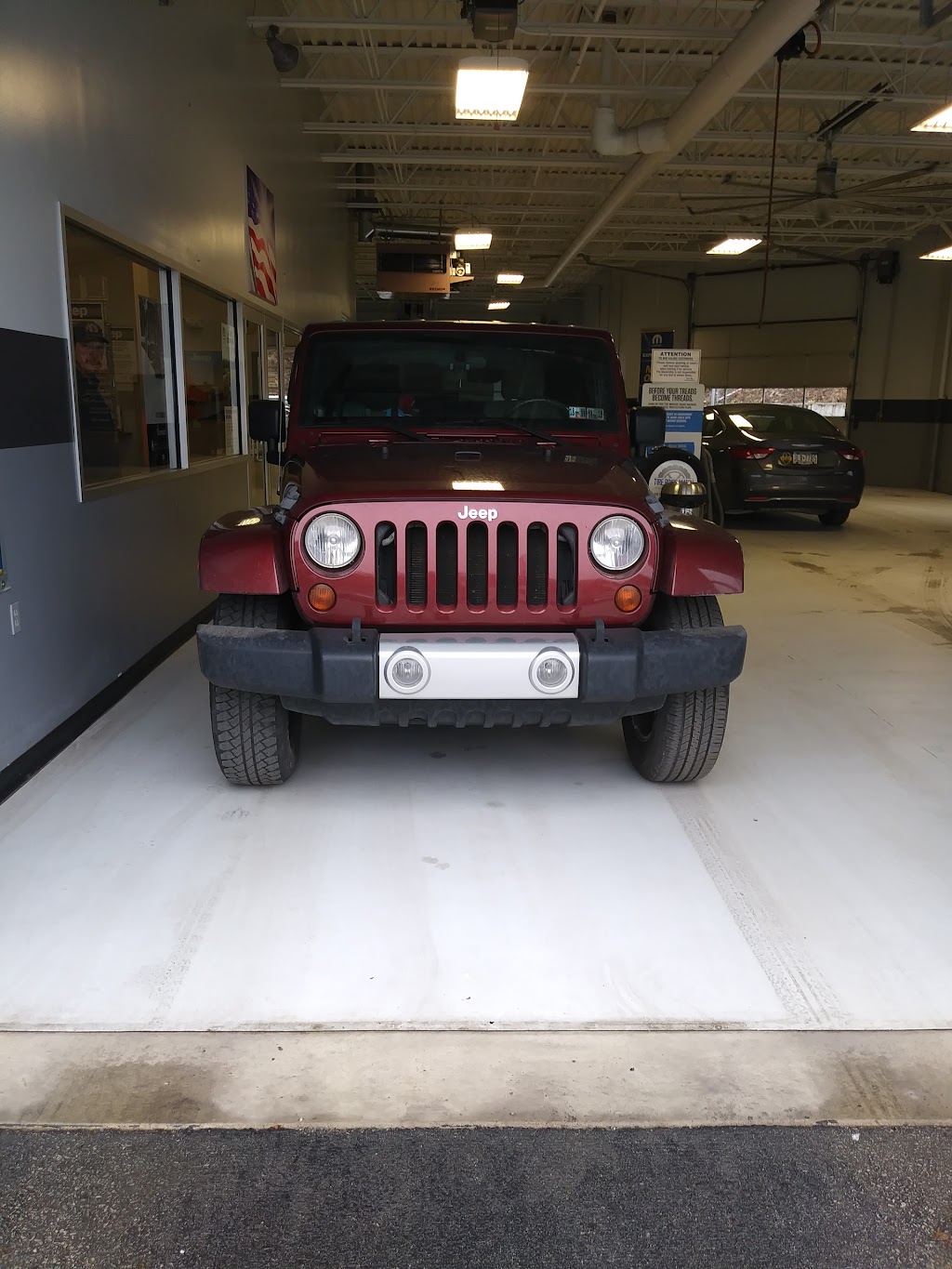 Ron Lewis Chrysler Dodge Jeep Ram Pleasant Hills | 600 Clairton Blvd, Pittsburgh, PA 15236, USA | Phone: (412) 655-7500