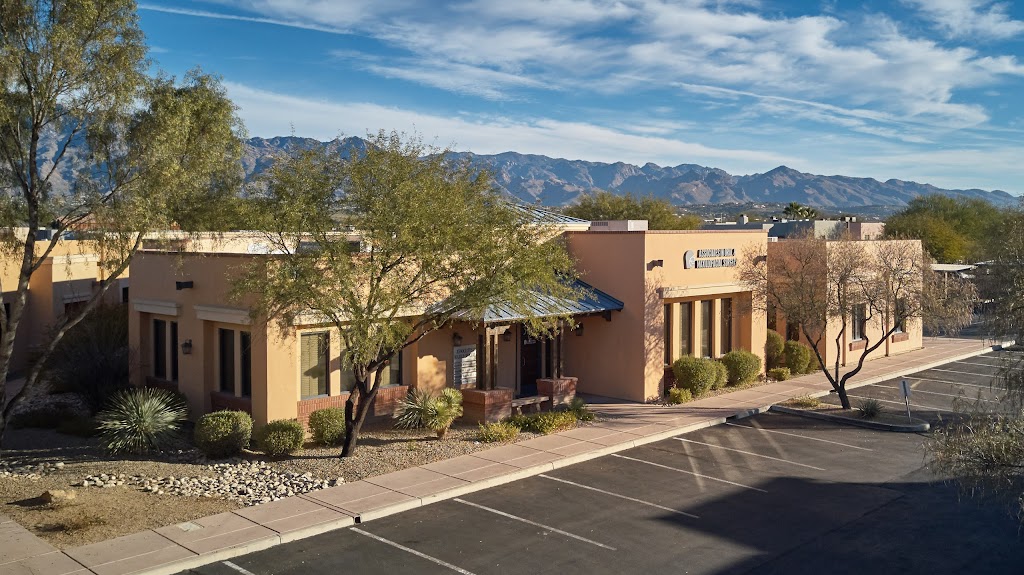 Casas Adobes Oral and Maxillofacial Surgery | 3150 N Swan Rd, Tucson, AZ 85712, USA | Phone: (520) 742-6136