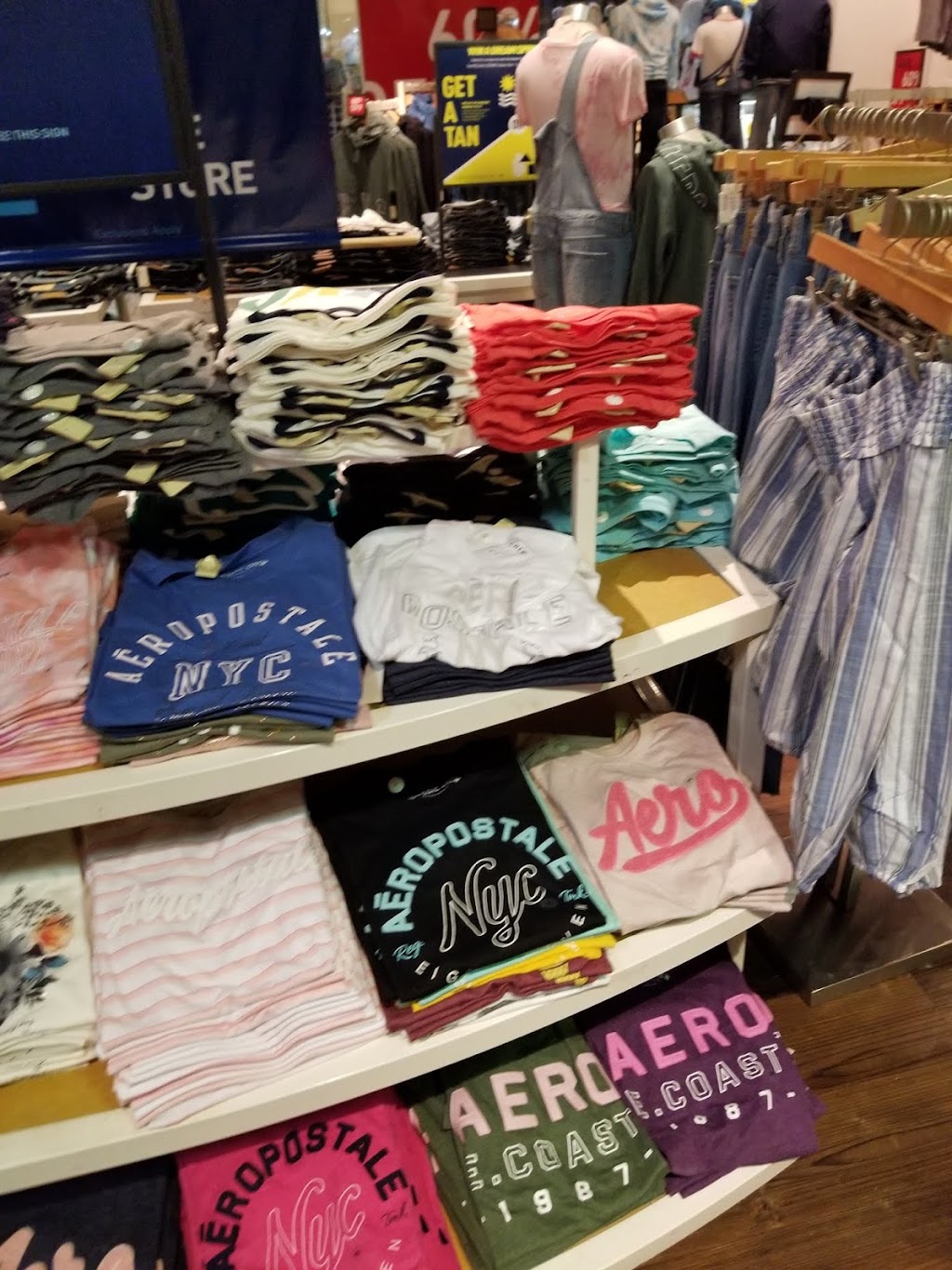 Aéropostale | 4801 Outer Loop, Louisville, KY 40219, USA | Phone: (502) 969-5617