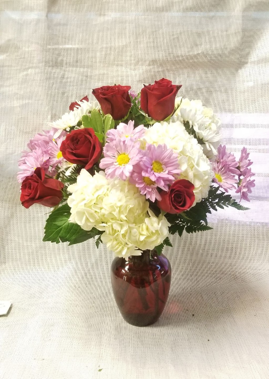 Flowers By Lili | 3 Main St, Edgewater, NJ 07020, USA | Phone: (201) 568-3569