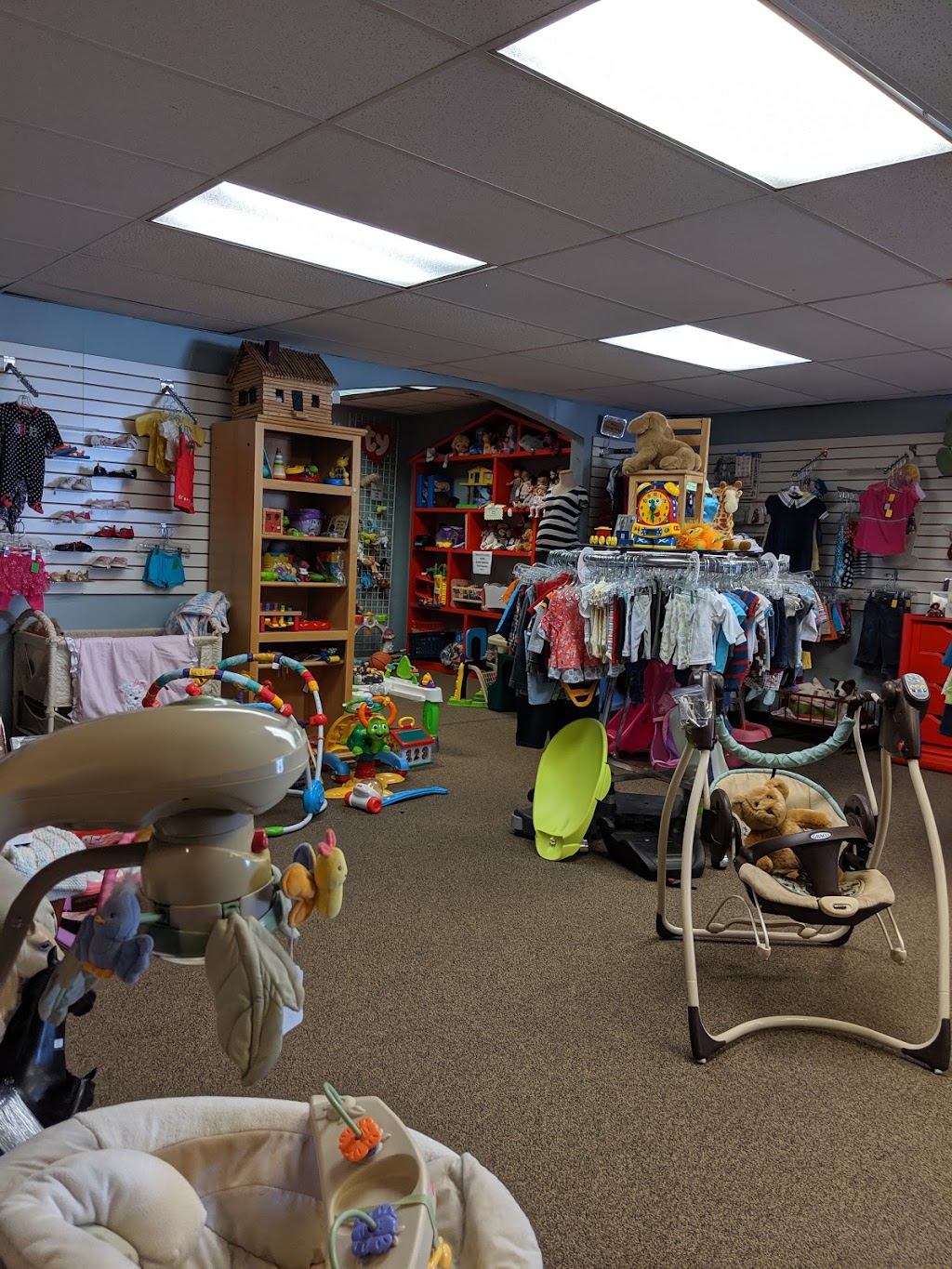 Echo Resale Shop | 27888 Meadow Dr, Evergreen, CO 80439 | Phone: (303) 679-8280