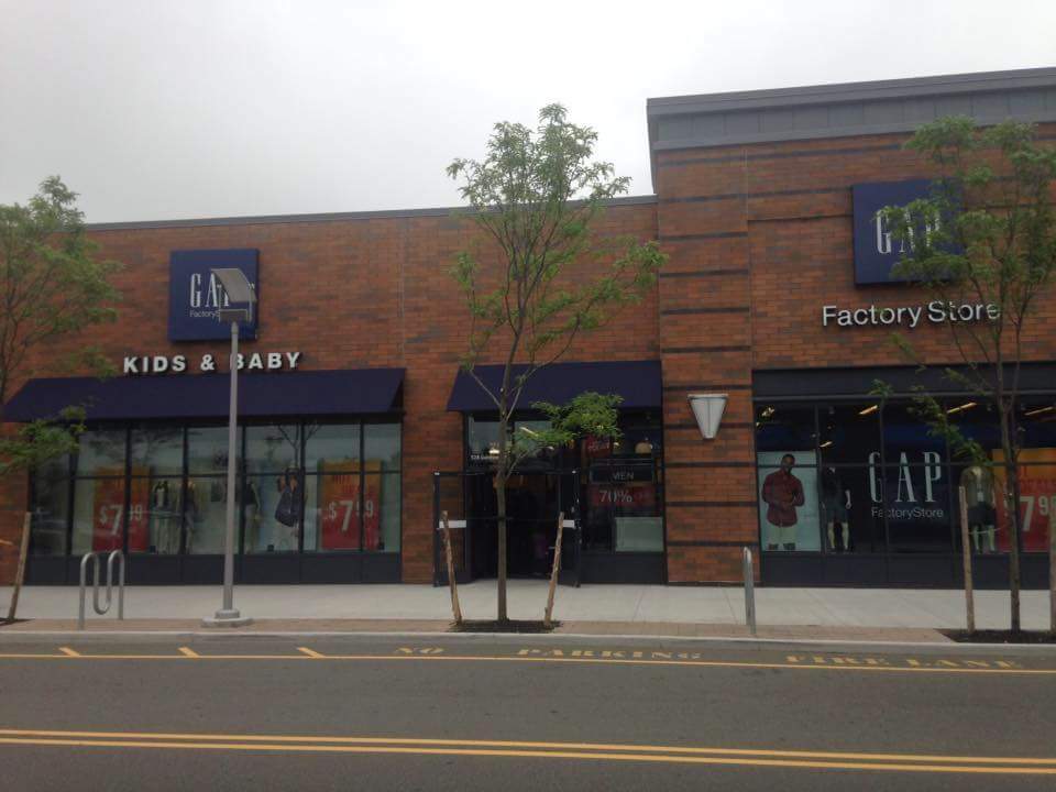 Gap Factory | 528 Gateway Dr, Brooklyn, NY 11239, USA | Phone: (718) 235-4701