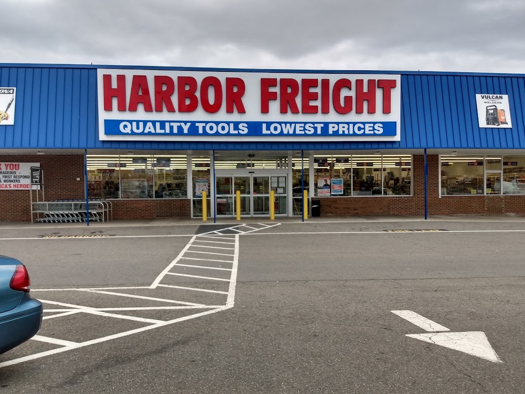 Harbor Freight Tools | 1328 Carter St Suite 100, Mt Airy, NC 27030, USA | Phone: (336) 673-5151