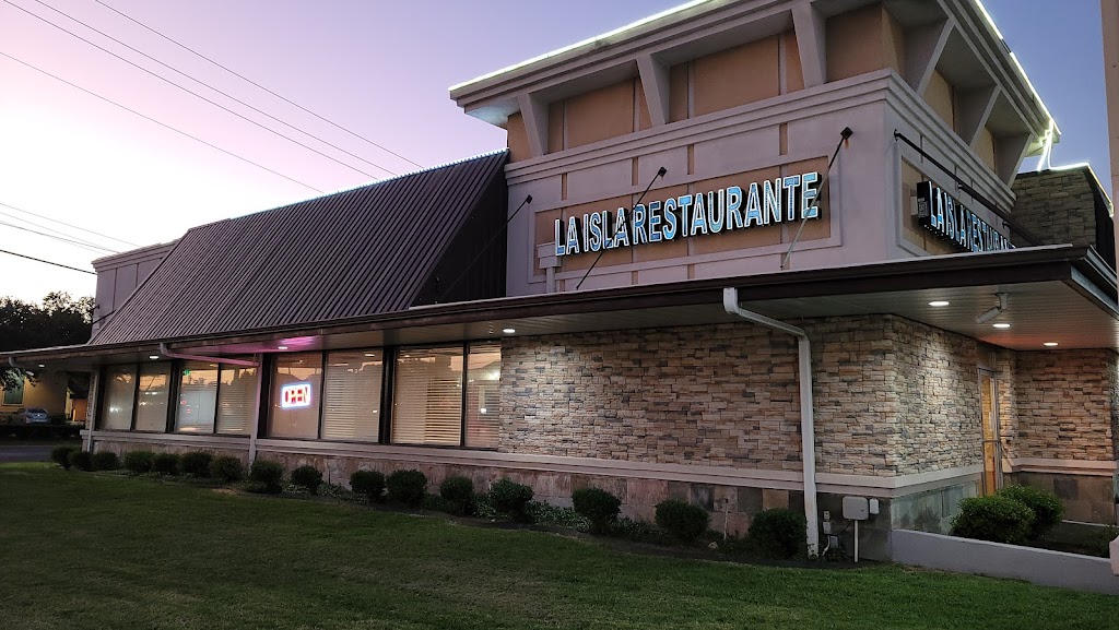 La Isla Restaurant | 2201 E Pioneer Pkwy, Arlington, TX 76010, USA | Phone: (817) 459-1498