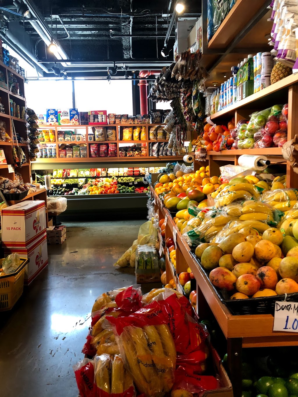 Luna Brothers Fruit Plaza | 88 Essex St, New York, NY 10002, USA | Phone: (212) 254-0796