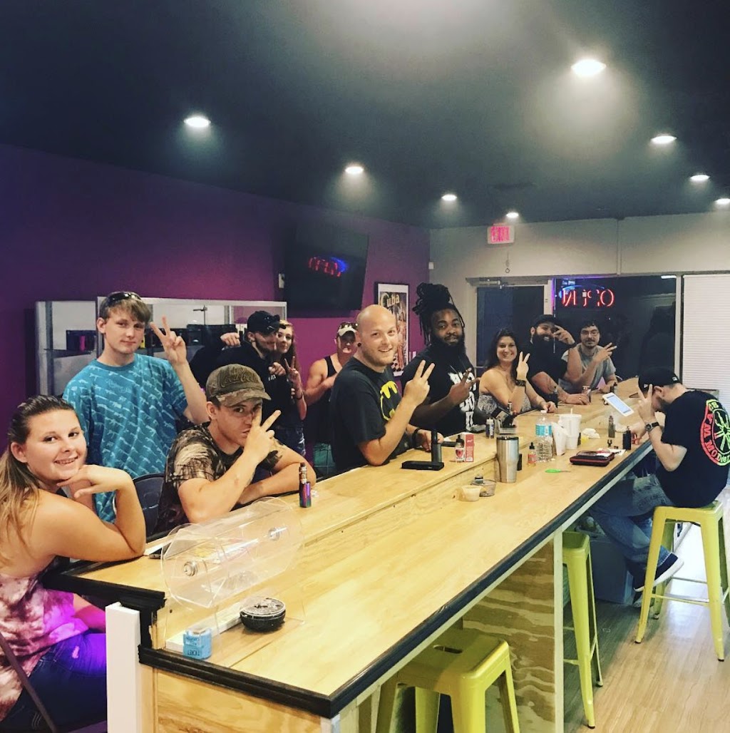 Vapers Club | 1379 Main St, Dunedin, FL 34698, USA | Phone: (727) 240-1784