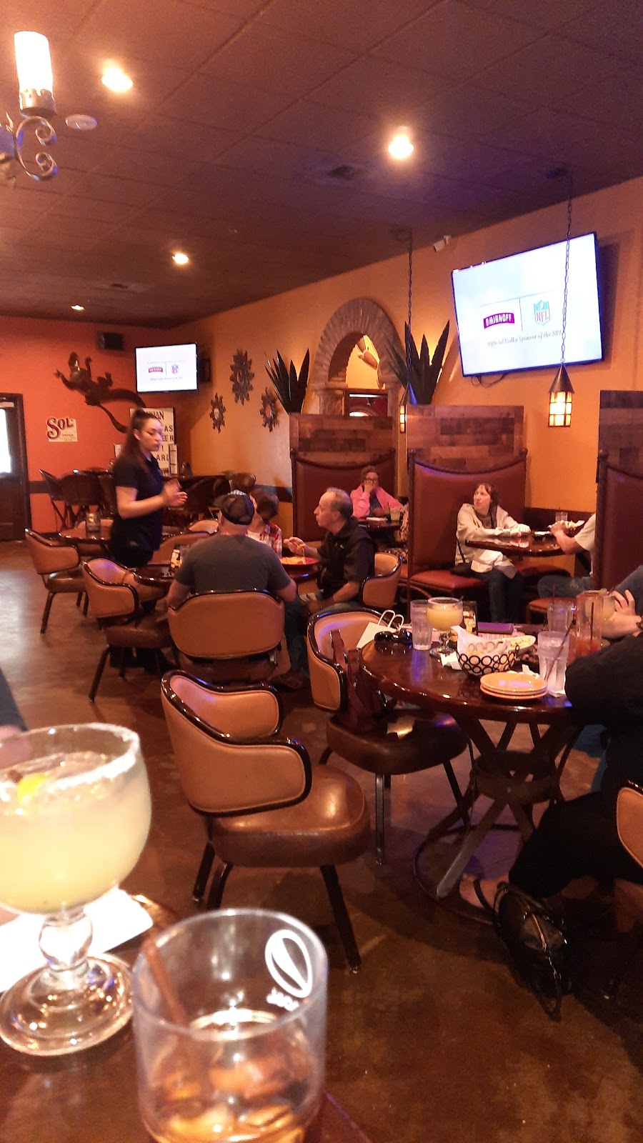 El Toro Mexican Restaurant & Cantina | 12115 Canyon Rd E, Puyallup, WA 98373, USA | Phone: (253) 256-4639