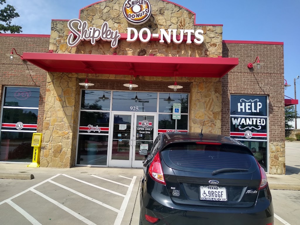 Shipley Do-Nuts | 925 N Industrial Blvd, Bedford, TX 76021, USA | Phone: (817) 545-2944