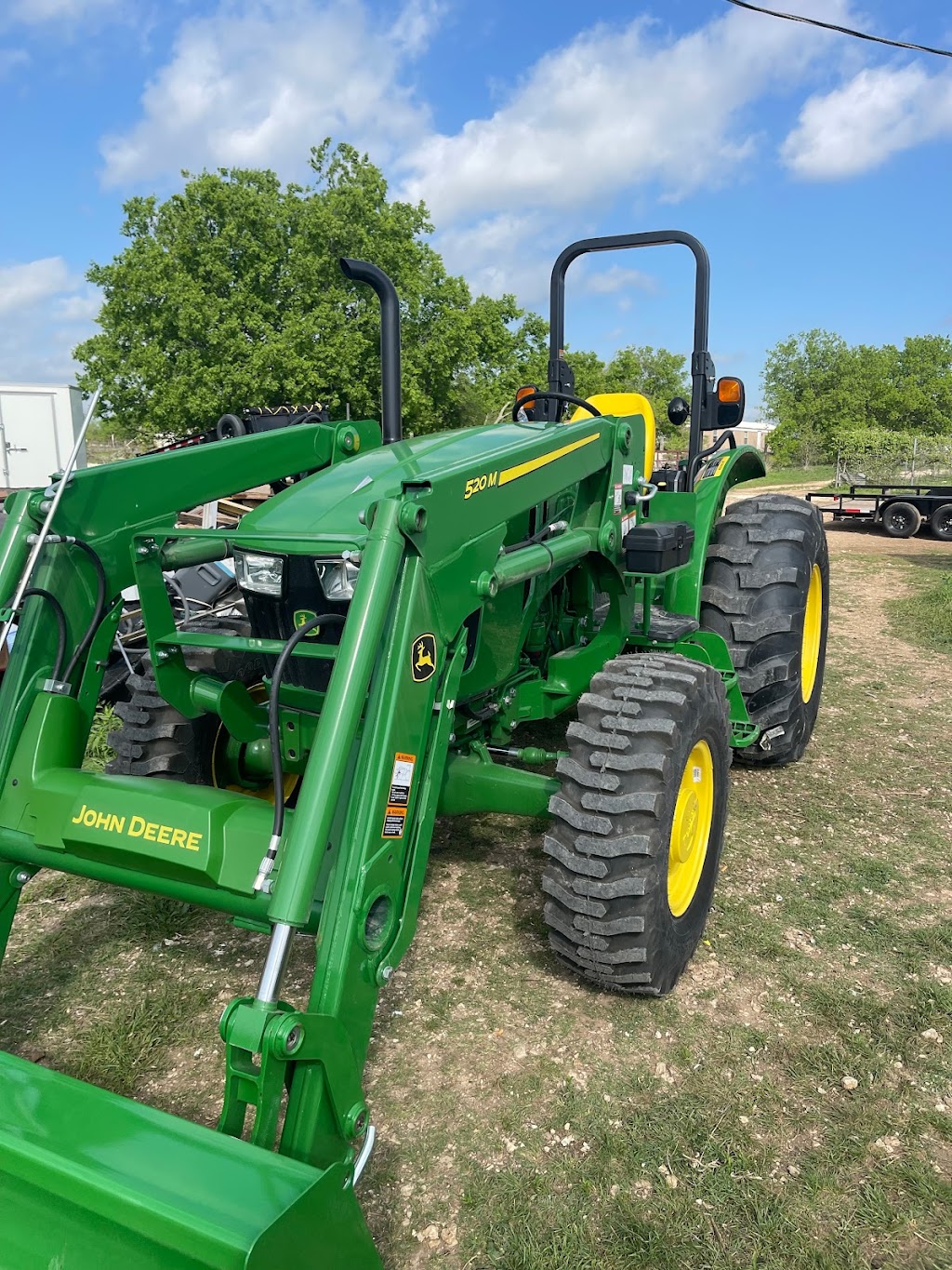 United Ag & Turf | 4000 W 2nd St, Taylor, TX 76574, USA | Phone: (512) 352-5296