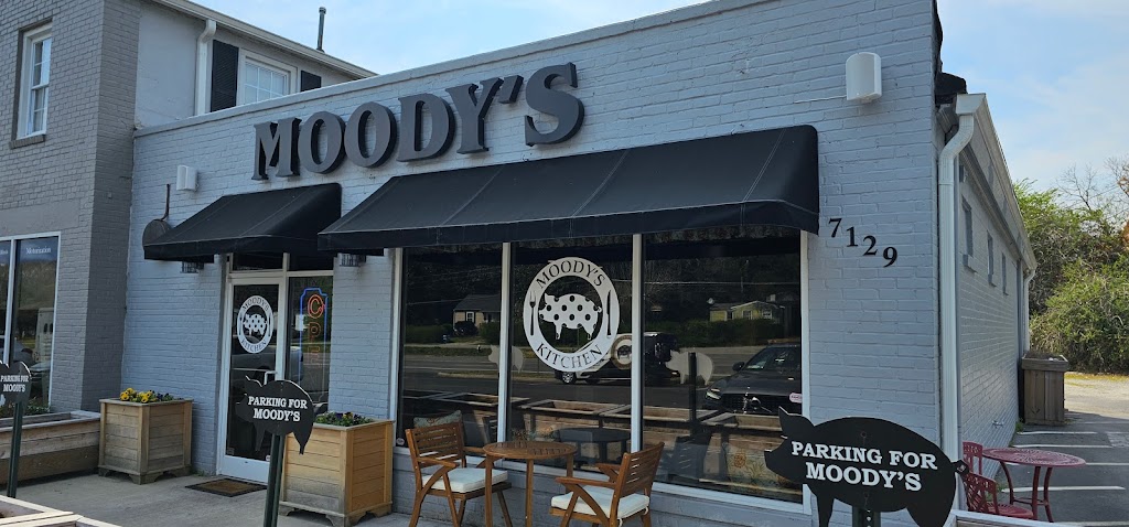 Moody’s Kitchen | 7129 Merrimac Trail, Williamsburg, VA 23185, USA | Phone: (757) 229-1195
