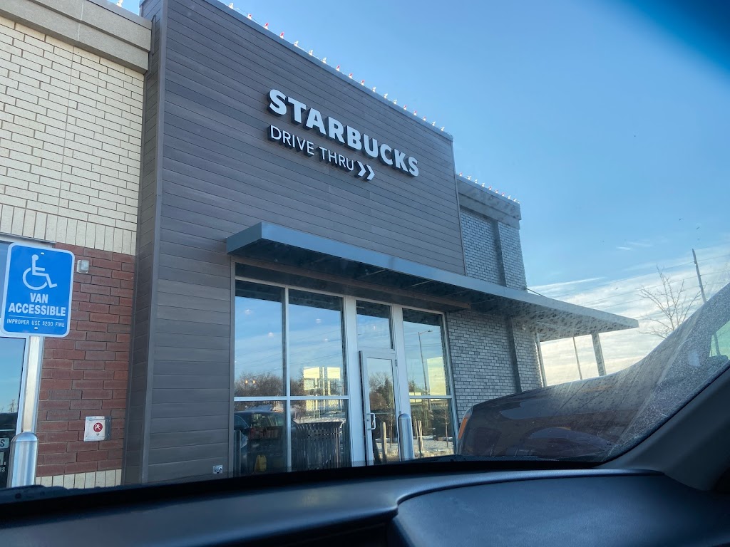 Starbucks | 5900 Egan Dr, Savage, MN 55378, USA | Phone: (952) 228-2548