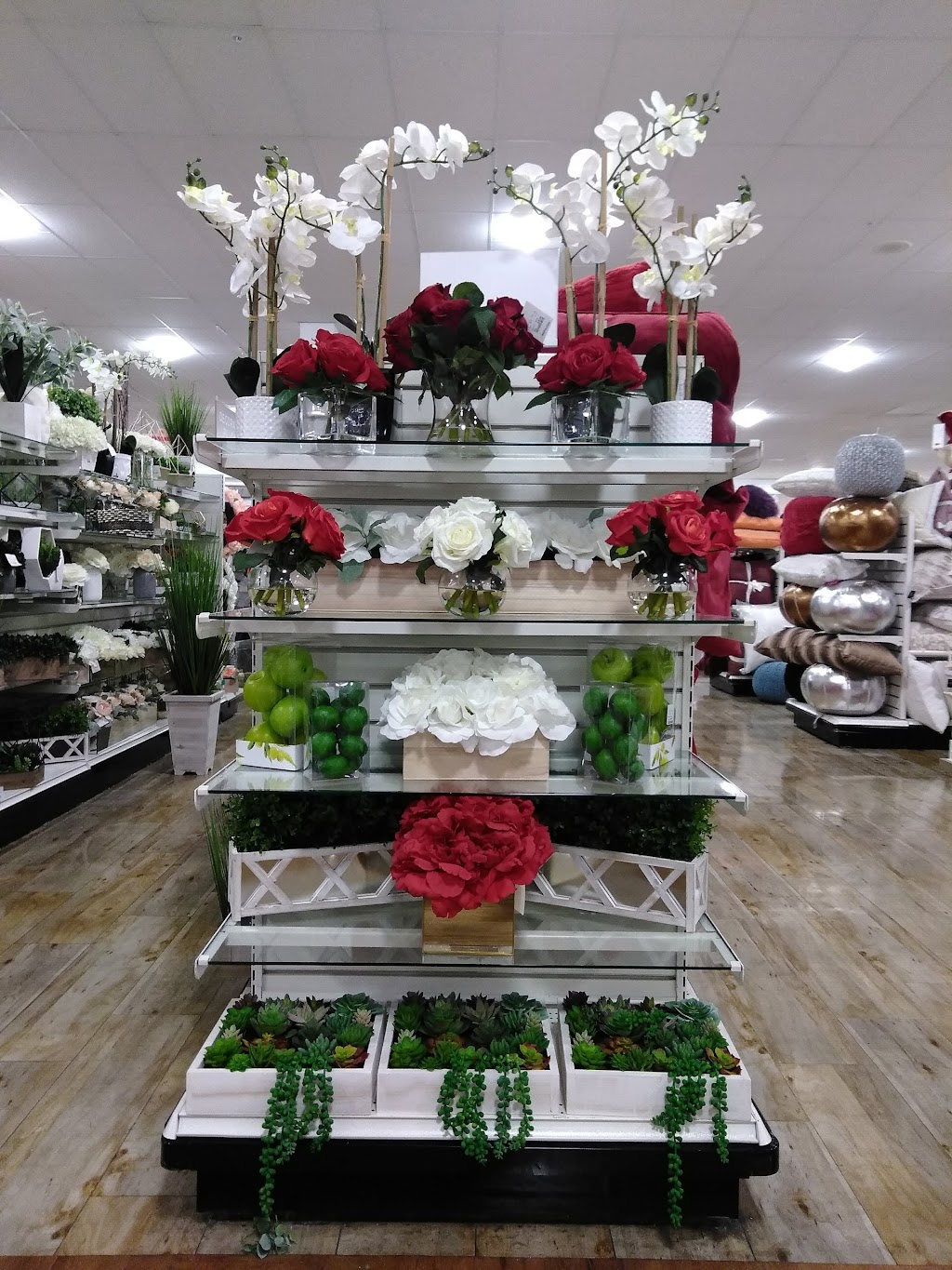 HomeGoods | 1555 E New Circle Rd, Lexington, KY 40509, USA | Phone: (859) 269-0075