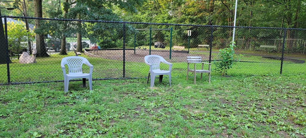 Dudley C Allen Playground & Dog Park | 588 Broad Ave, Leonia, NJ 07605, USA | Phone: (201) 592-5780