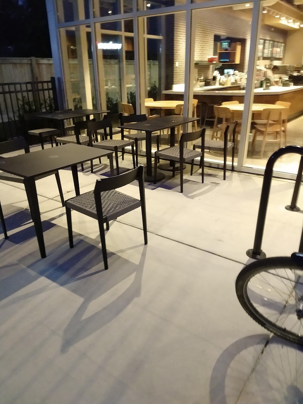 Starbucks | 820 N Milwaukee Ave, Buffalo Grove, IL 60089, USA | Phone: (847) 715-8268