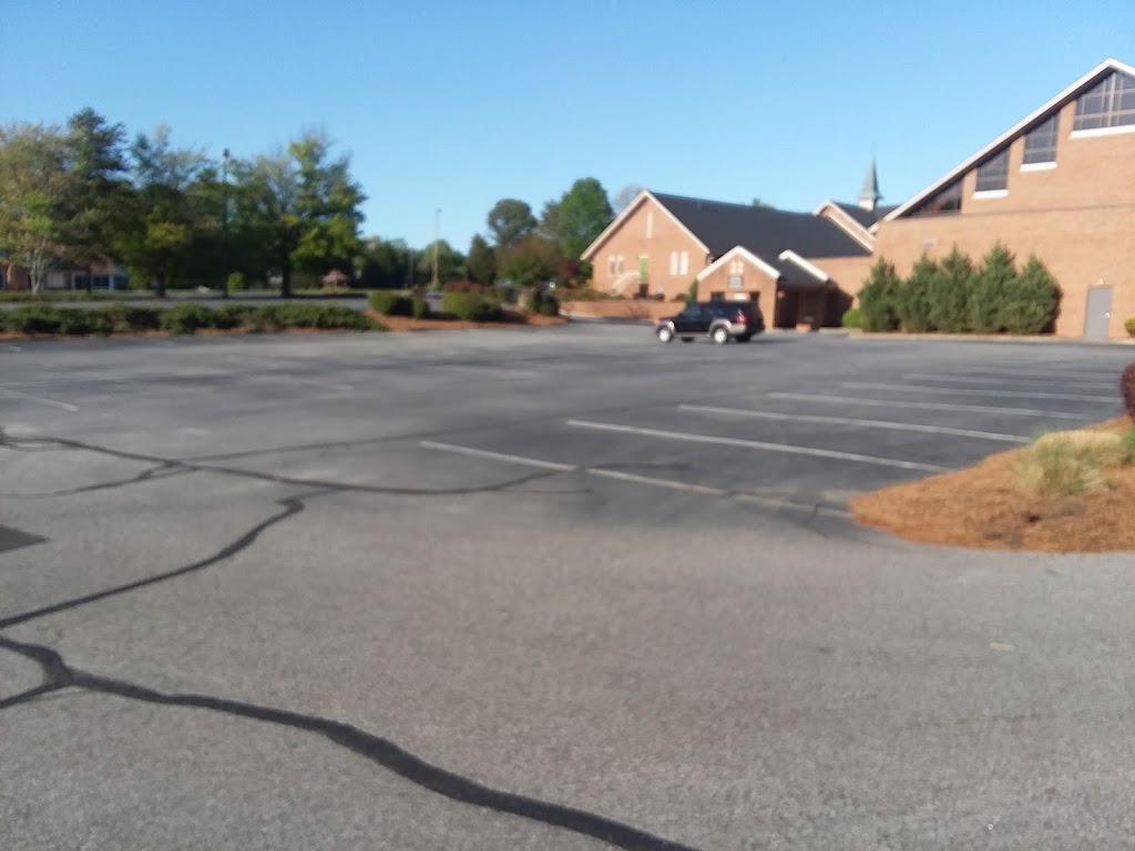 Jamestown Presbyterian Church | 1804 Guilford College Rd, Jamestown, NC 27282, USA | Phone: (336) 454-3718