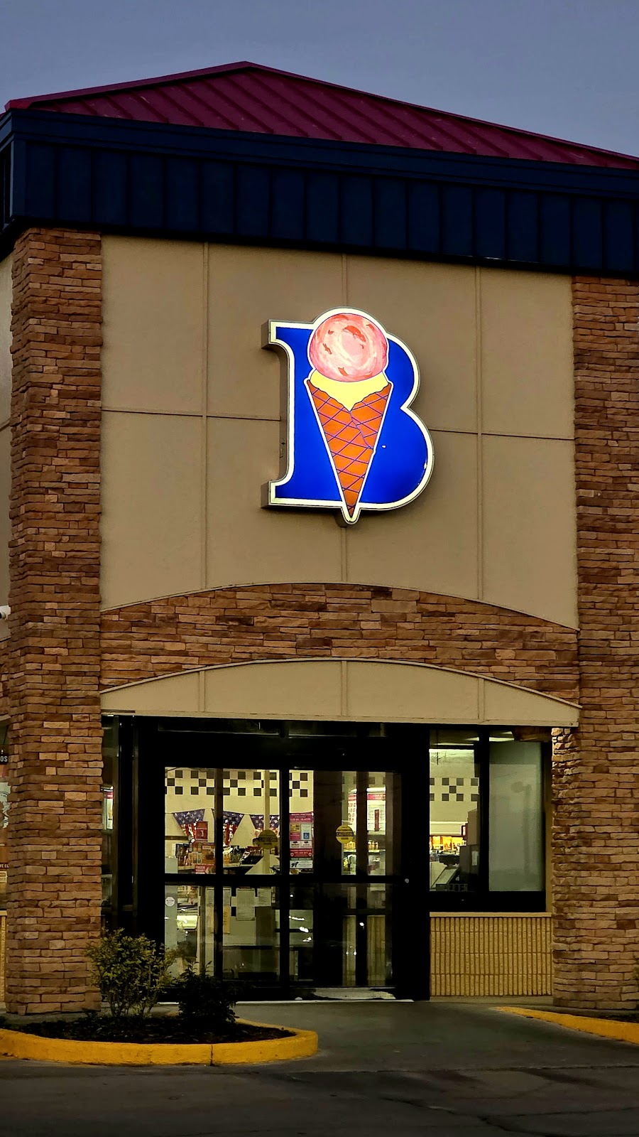 Braums Ice Cream & Dairy Store | 2106 E Kansas Ave, McPherson, KS 67460, USA | Phone: (620) 241-0610