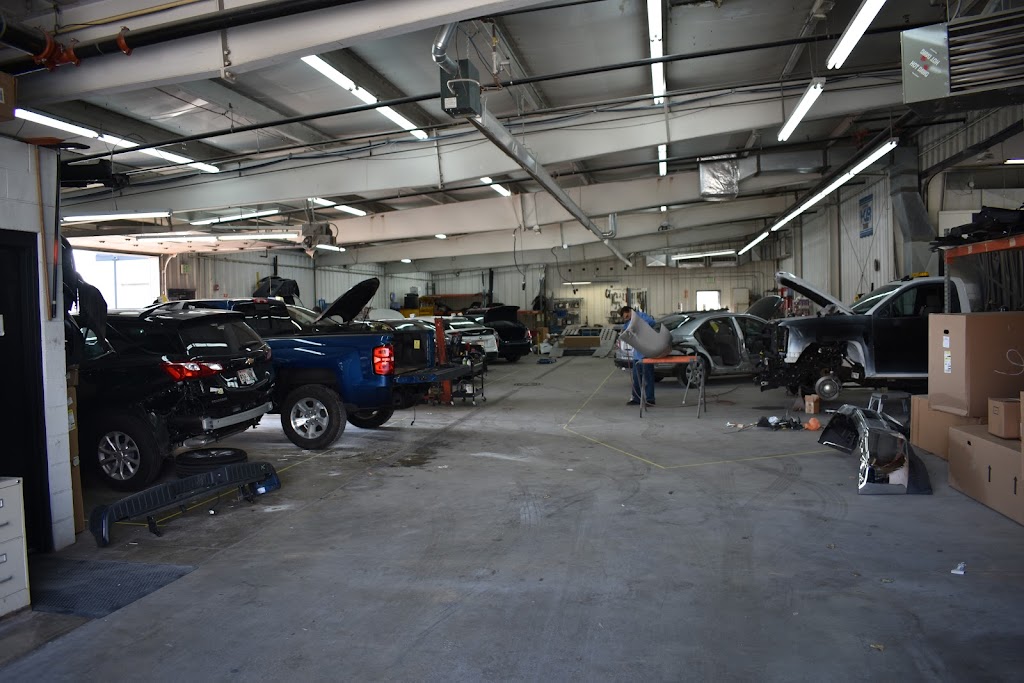 Andrew Automotive Collision Center | 1621 W La Salle Ave, Glendale, WI 53209, USA | Phone: (414) 540-2559