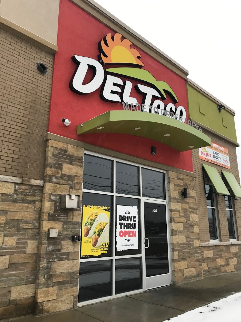 Del Taco | 16252 Fort St, Southgate, MI 48195 | Phone: (734) 720-1051